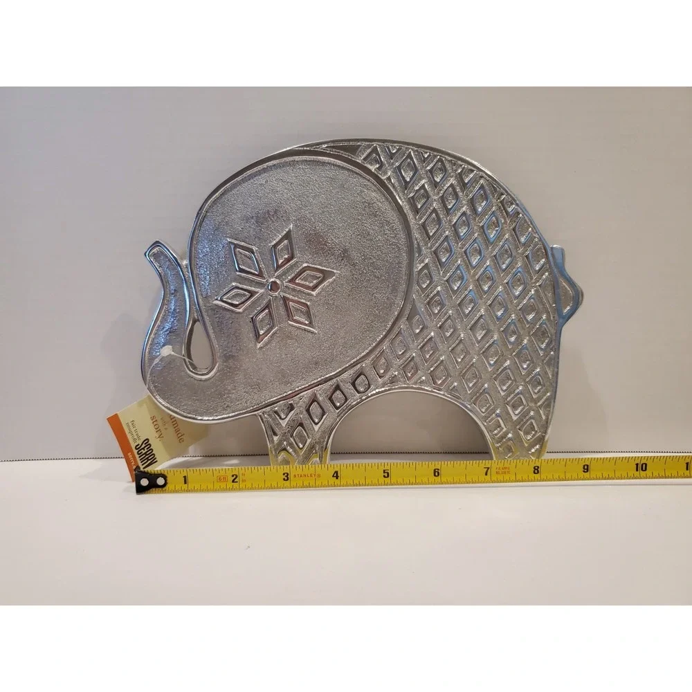 Serrv Aluminum Elephant Trivet Hot Plate Vintage Kitchen Decor Tag Included